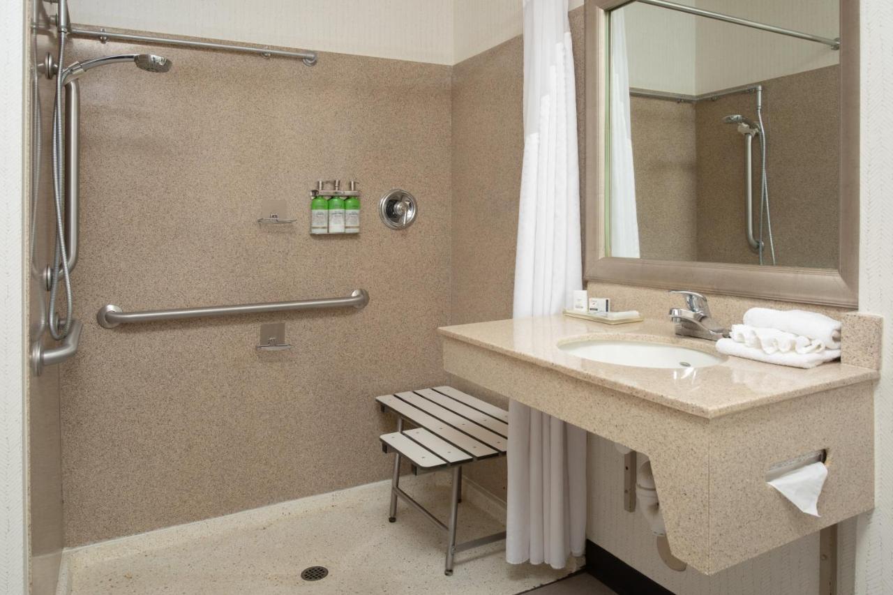 Holiday Inn & Suites Goodyear - West Phoenix Area By Ihg Buitenkant foto