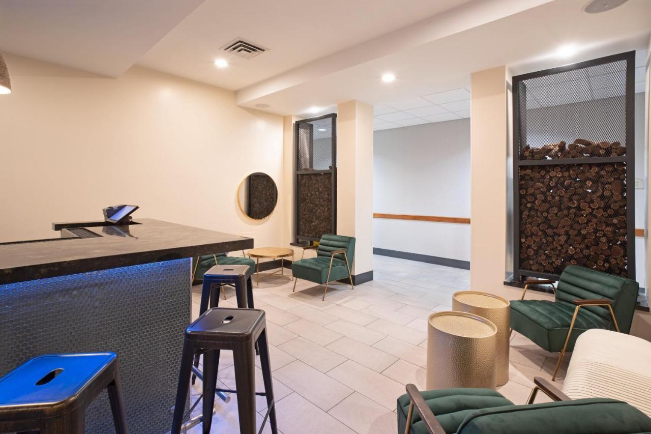 Holiday Inn & Suites Goodyear - West Phoenix Area By Ihg Buitenkant foto