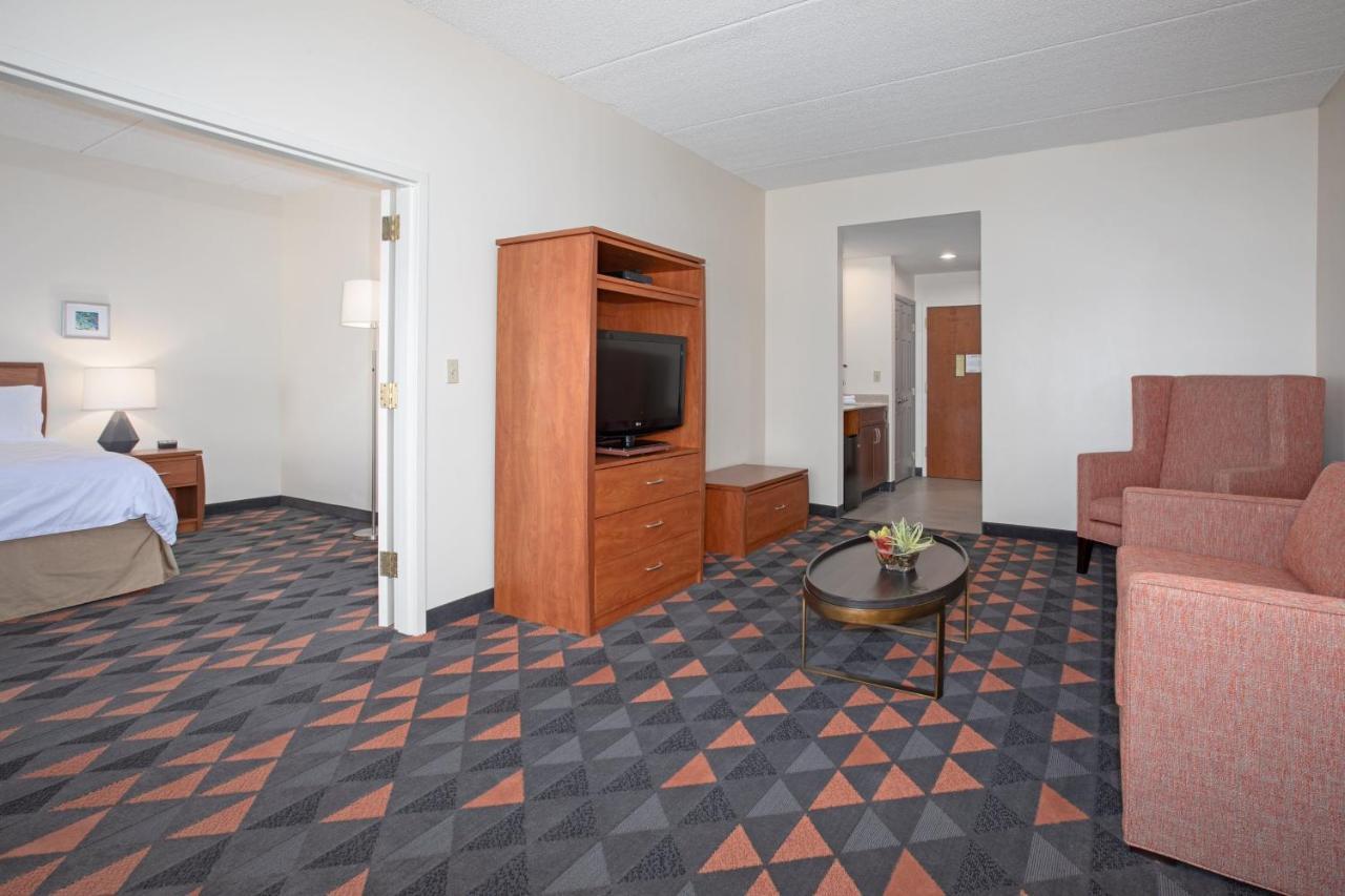 Holiday Inn & Suites Goodyear - West Phoenix Area By Ihg Buitenkant foto