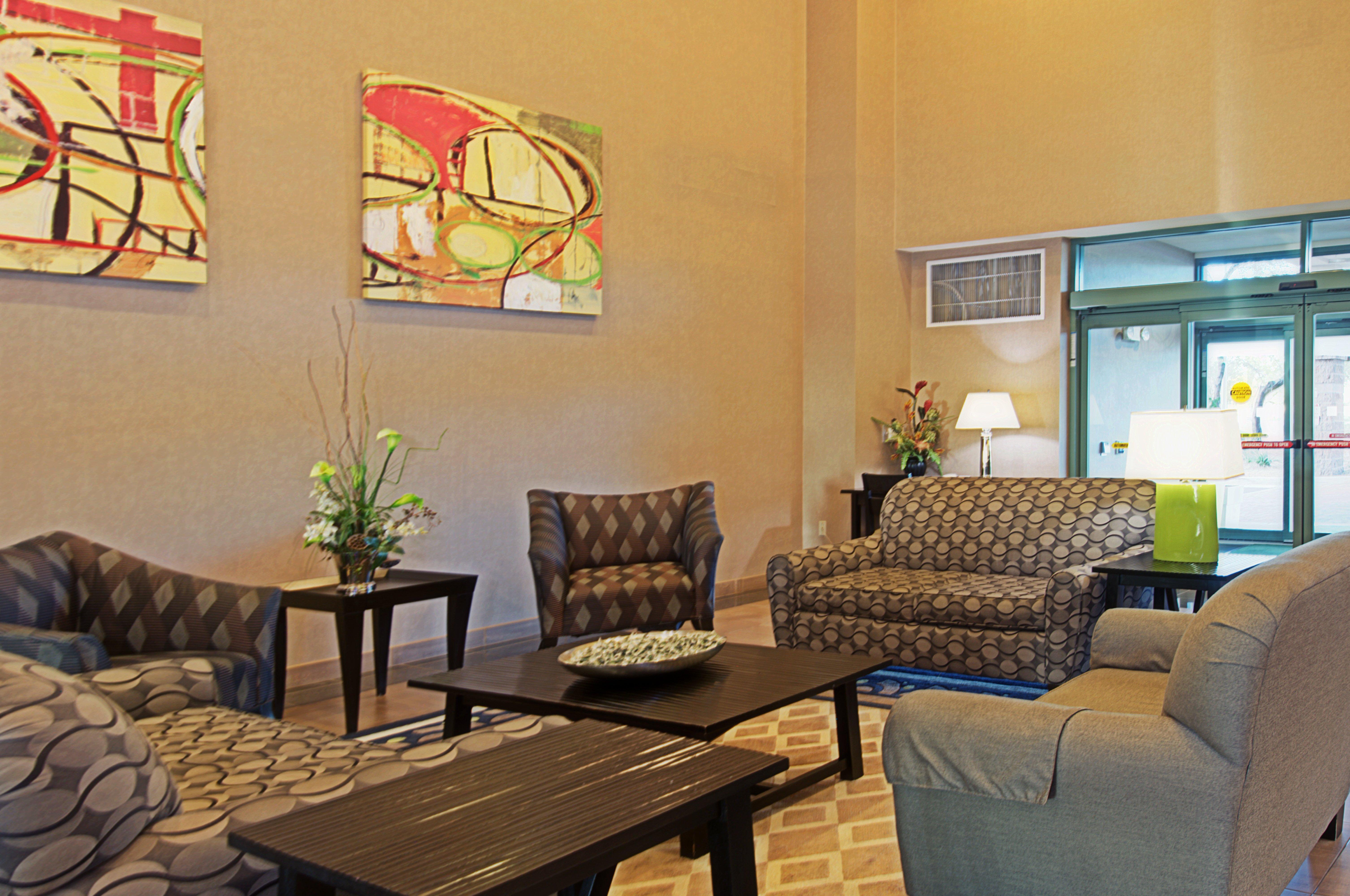 Holiday Inn & Suites Goodyear - West Phoenix Area By Ihg Buitenkant foto