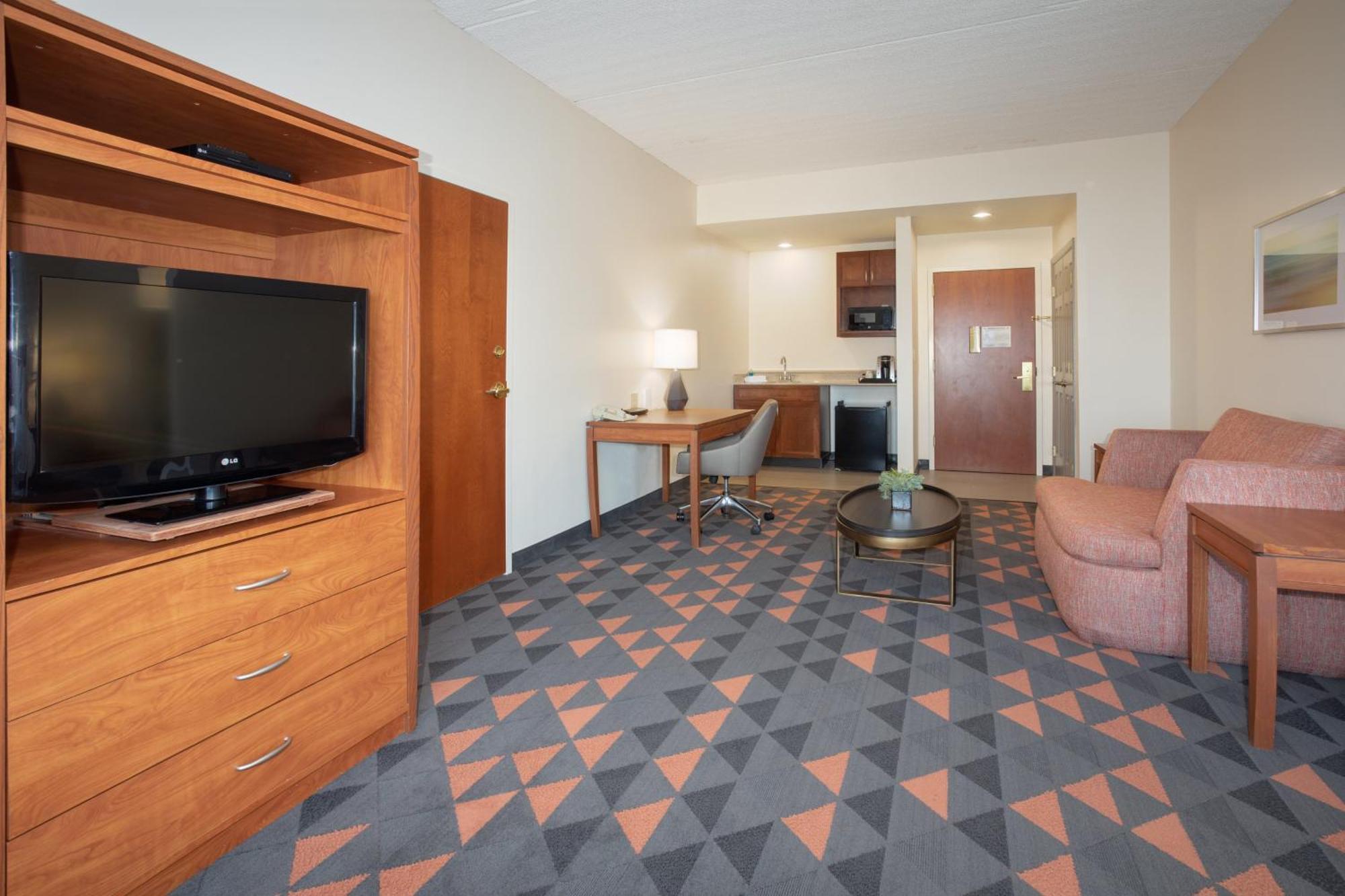 Holiday Inn & Suites Goodyear - West Phoenix Area By Ihg Buitenkant foto